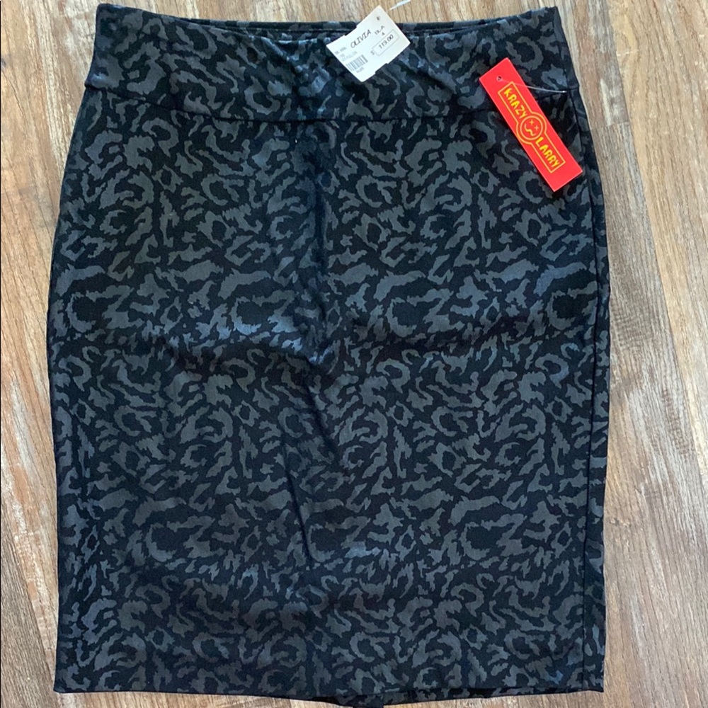Krazy Larry black pencil skirt size 4